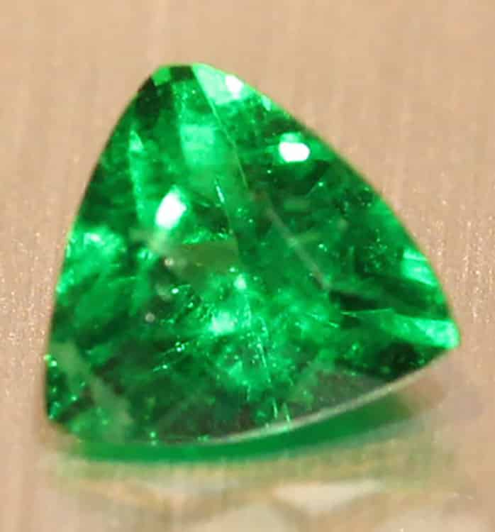 Colombian Emerald 0.360cts Trillion Cut  5.00 x 4.80mm Colombia T2096