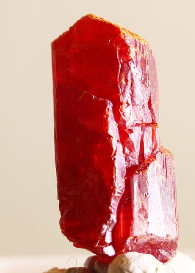 REALGAR 8.84gm Superb Crystal 31.20 x 12.56 x 13.49mm H1.5 Julcan Mine ,Julcan District, Angares Province, Huancavelica ,Peru for Collector’ y11889