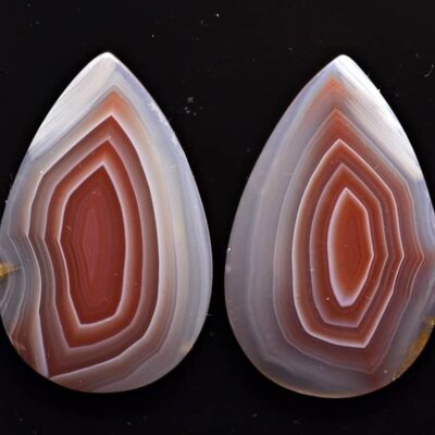 A pair of tear shaped agate.