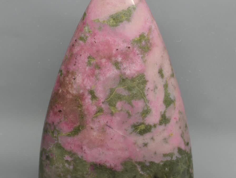 Thulite-Epidote 164.08 ct Drop Shape Cabochon Collection (3) 60.30 x 37.80 x 9.40 mm y98931