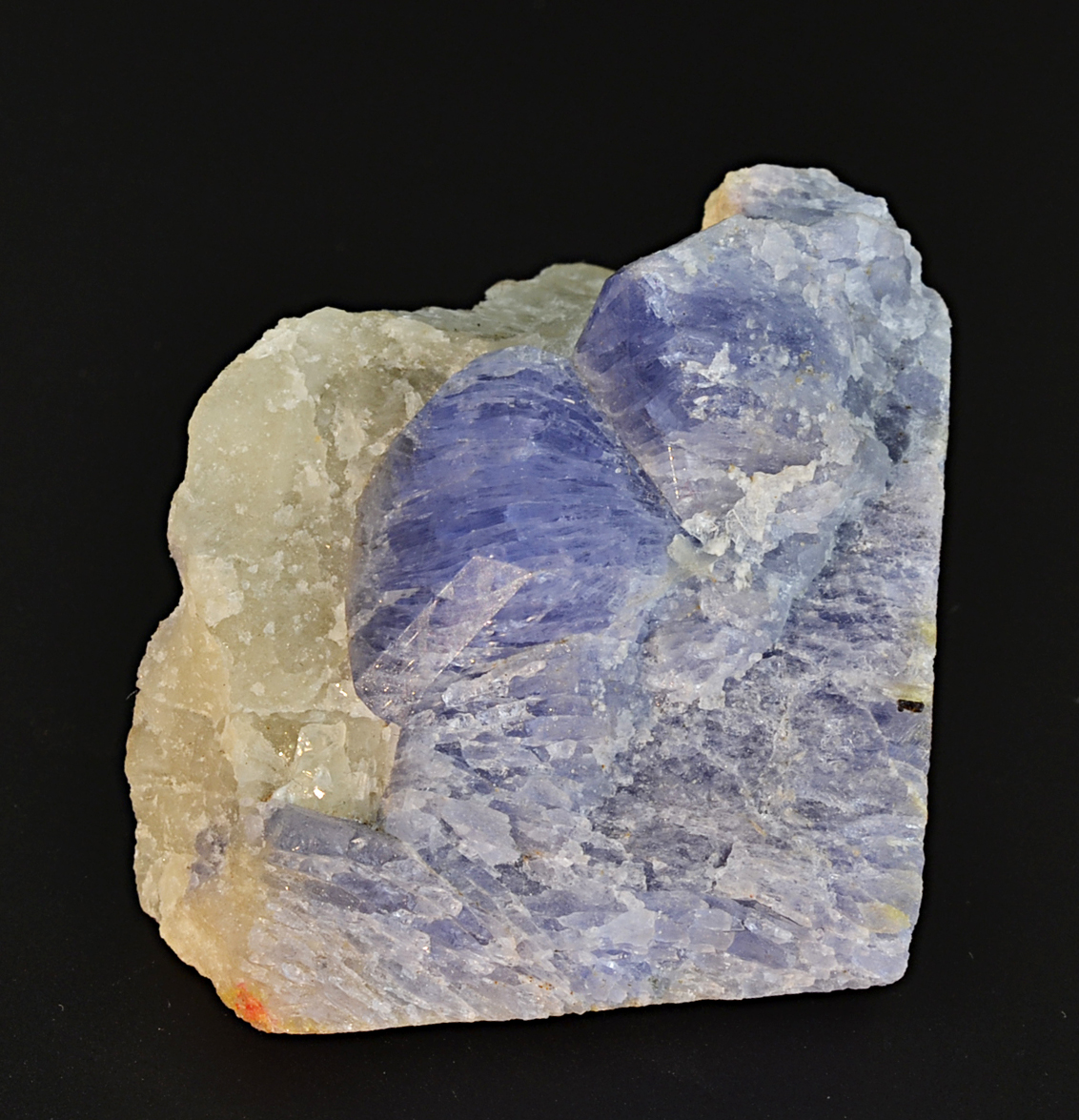 Sodalite Mineral ソーダライト鉱物78 gm Size 51.00 x 47.00 x 28.00 mm max7309