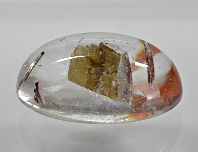 Quartz with Muscovite 白雲母入りクォーツ 21.98 ct Oval Cabochon  21.90 x 13.50 mm Brazil max9497