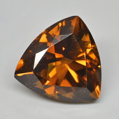 Topaz Gold Brown10.25 ct 14.70 x 14.70 x 9.90 mm Pakistan N462